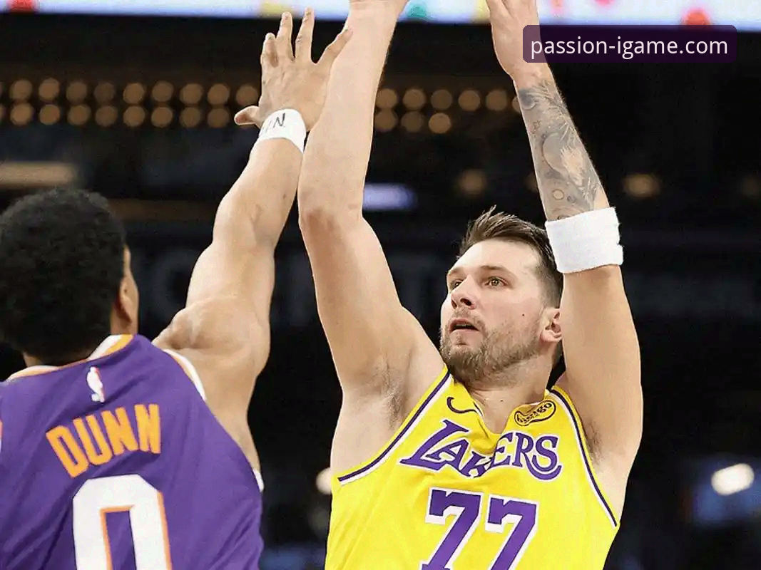 iGame爱游戏iOS版iOS版 揭秘湖人137-130力克步行者:一场酣畅淋漓的进攻盛宴与平台观赛新体验